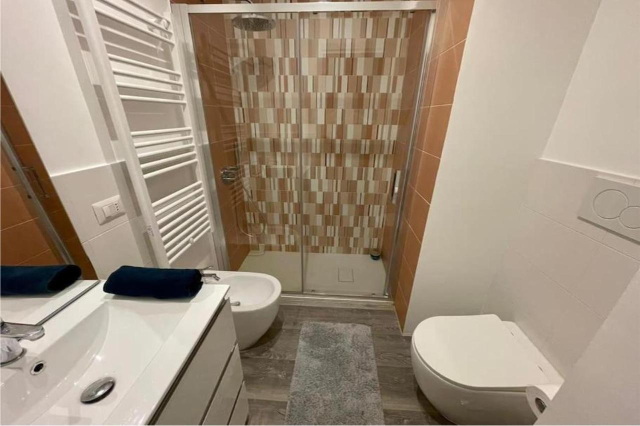 Appartamento In Centro A Milano Con A/C & Wi-Fi ภายนอก รูปภาพ